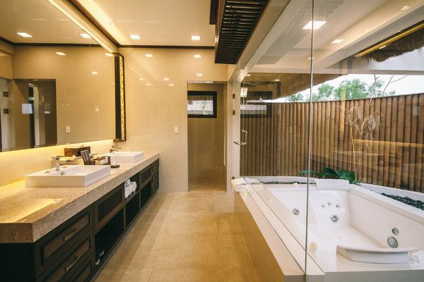 Eskaya Beach Resort and Spa (Panglao)